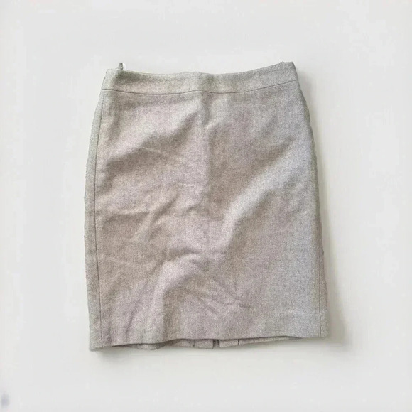 J Crew Beige Wool Blend The Pencil Skirt Size 2 Neutral Tan Holiday - Picture 1 of 4